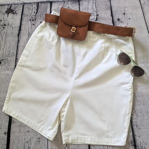 Vintage 1950's white flat front side zip shorts W 26"